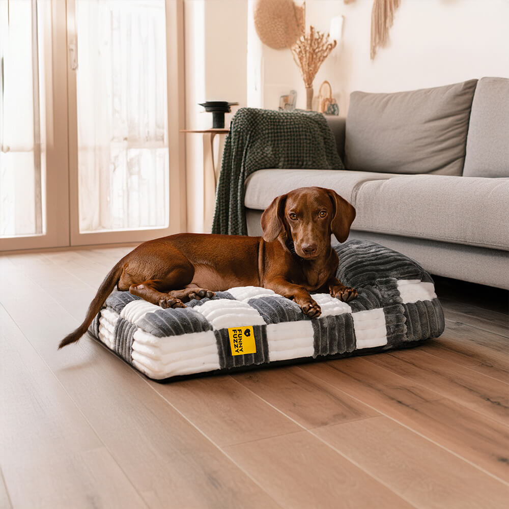 Lit pour chien de soutien orthopédique en échiquier en peluche fait à la main avec oreiller