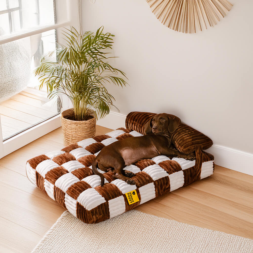 Lit pour chien de soutien orthopédique en échiquier en peluche fait à la main avec oreiller