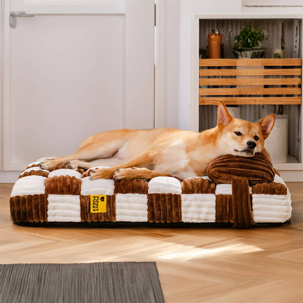 Lit pour chien de soutien orthopédique en échiquier en peluche fait à la main avec oreiller