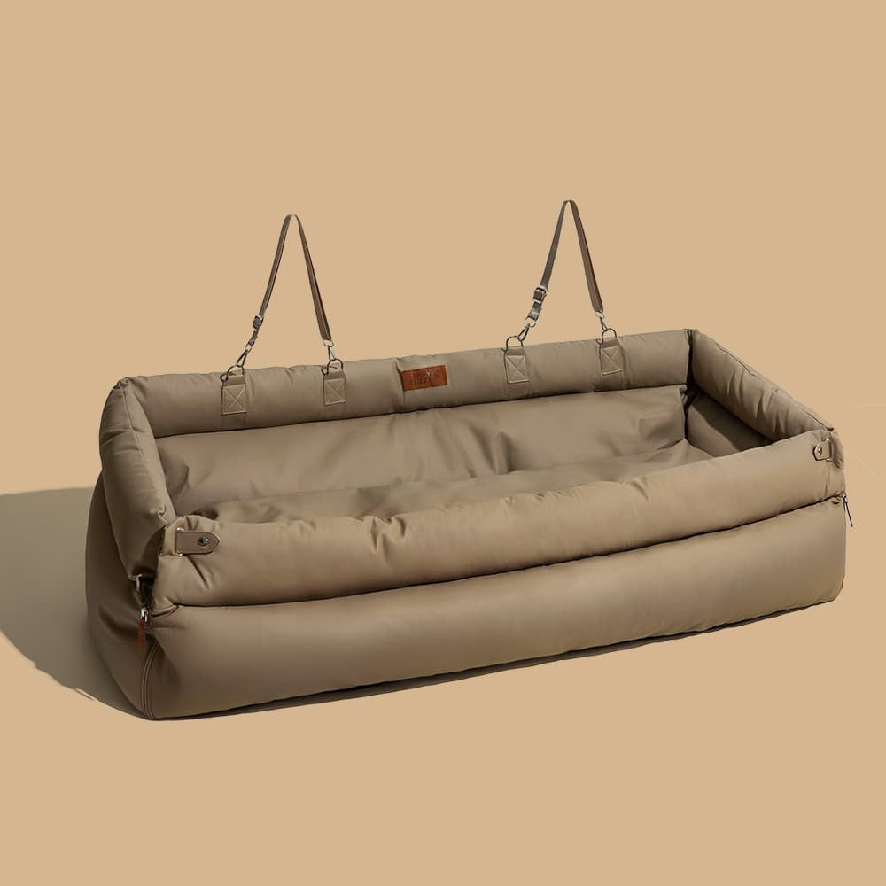 Lit rehausseur de luxe pour siège d'auto pour chien en similicuir - Urban Voyager