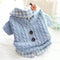 Cozy Sweater de perros de punto con cuello a cuadros: disponible en Pink & Blue