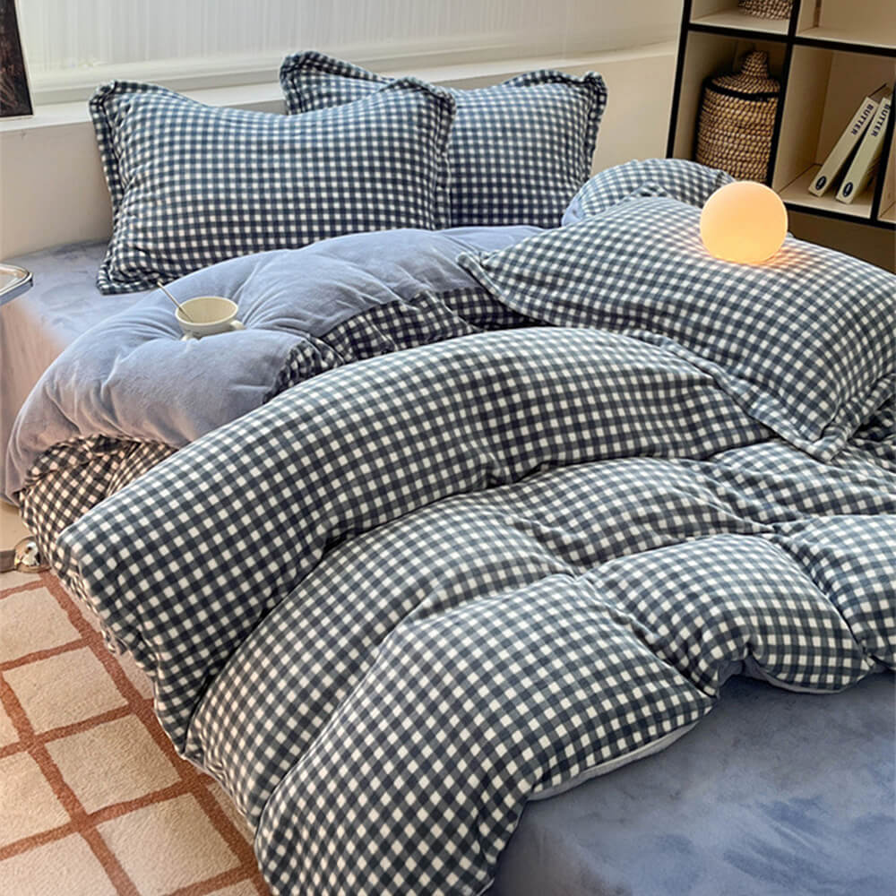 Anti-Static Cozy Plaid Milk Velvet Bed Sheet Set