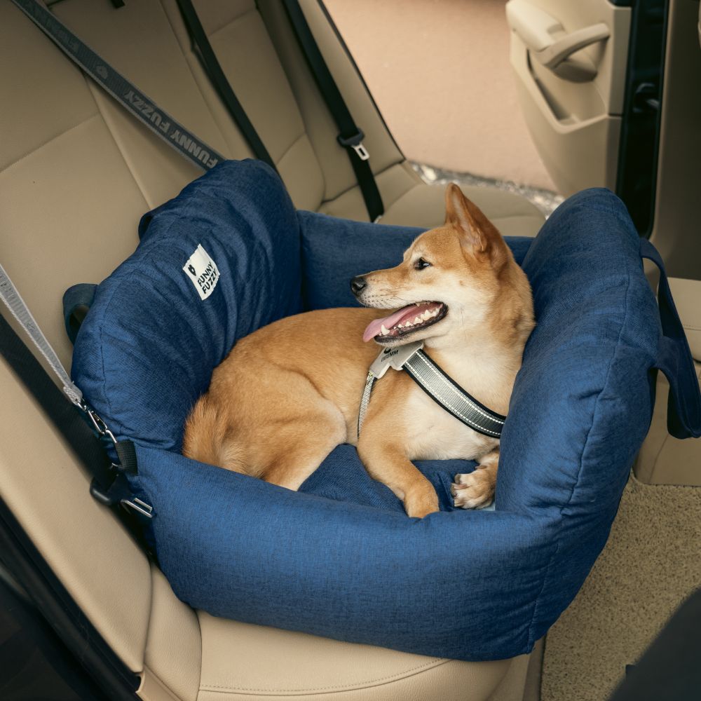 Lit de siège d'auto pour chien - Première classe