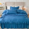 Elegante juego de cama de consuelo de terciopelo decorado con leche con falda de cama con falda
