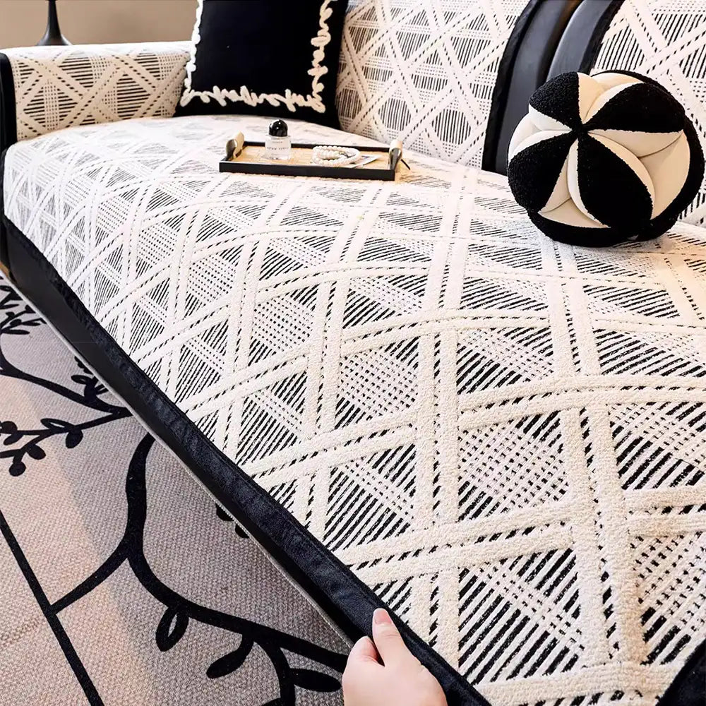 Creative Plaid Pattern Anti-Cat Scratch And Non-Slip Couch Cover - Suitable For All Seasons