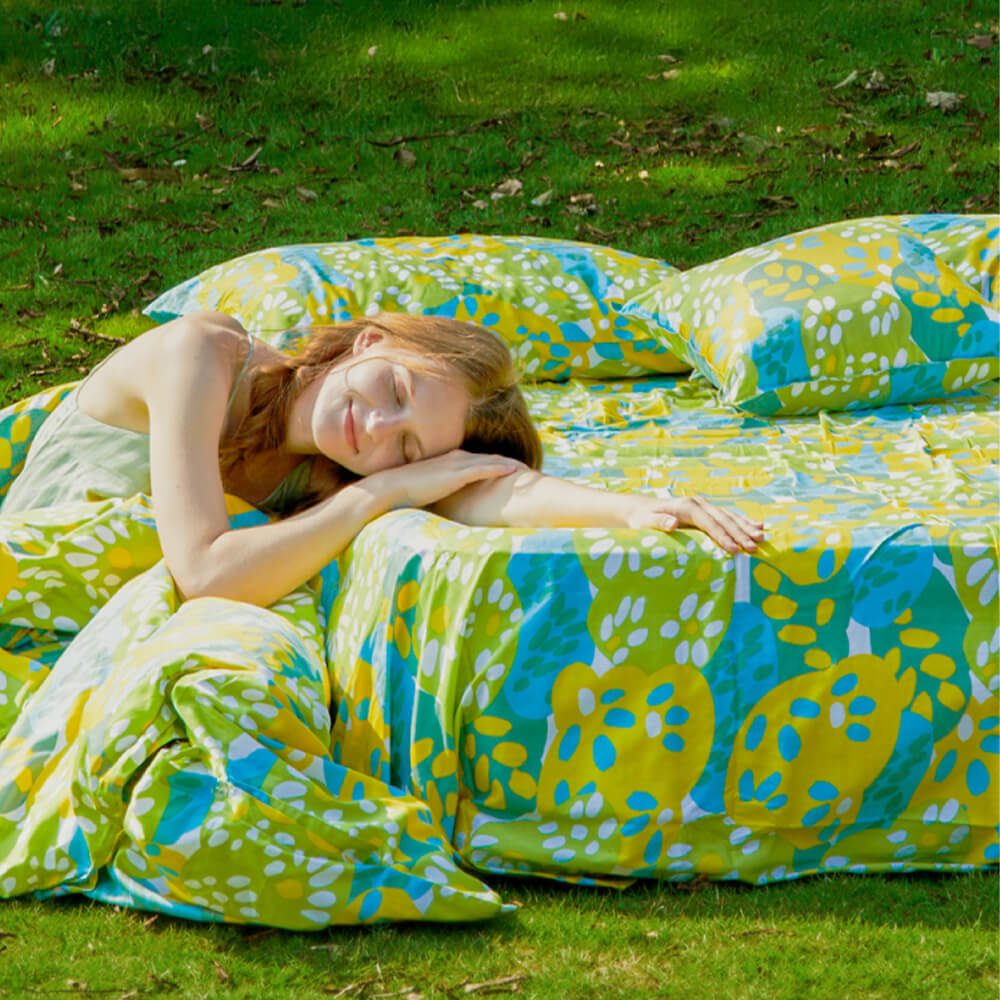 Funky Floral Playful Comfort Cotton Duvet Cover Bed Sheet Set