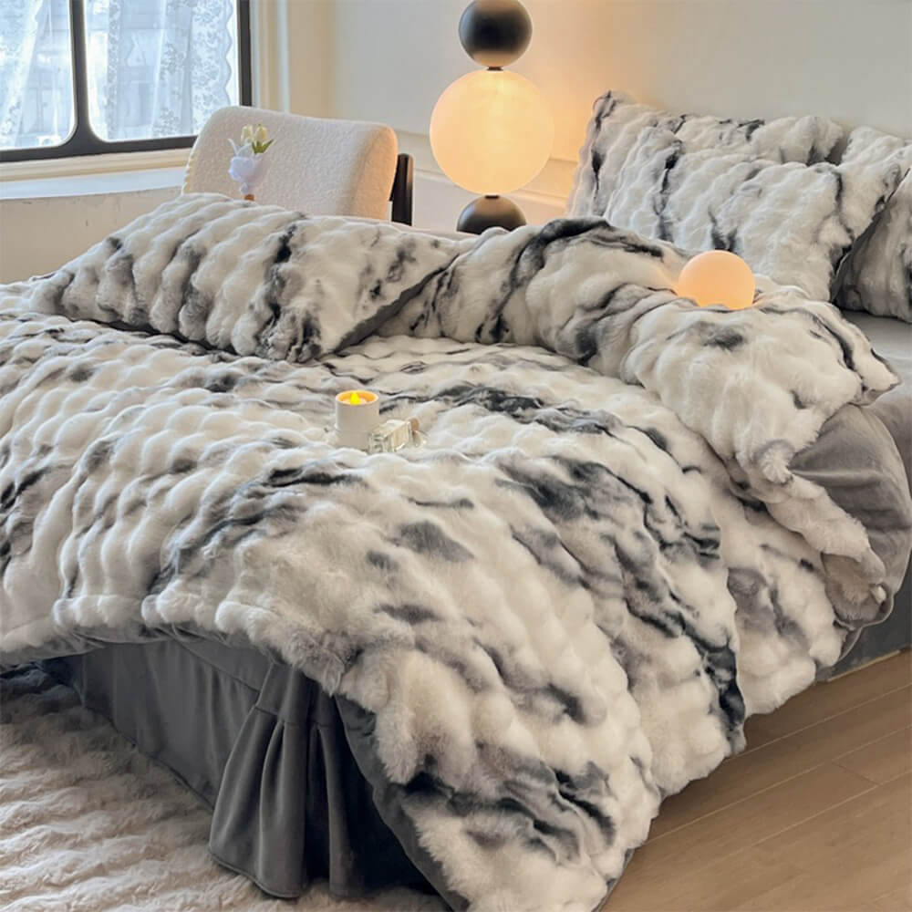 Gradient Puffy Faux Rabbit Fur Bed Sheet Set