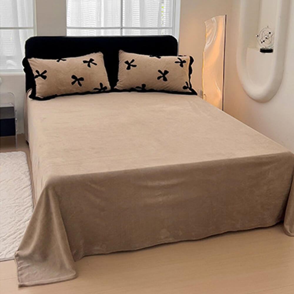 Romantic Bow knot Anti-Static Warm Milk Velvet Bed Sheet Set