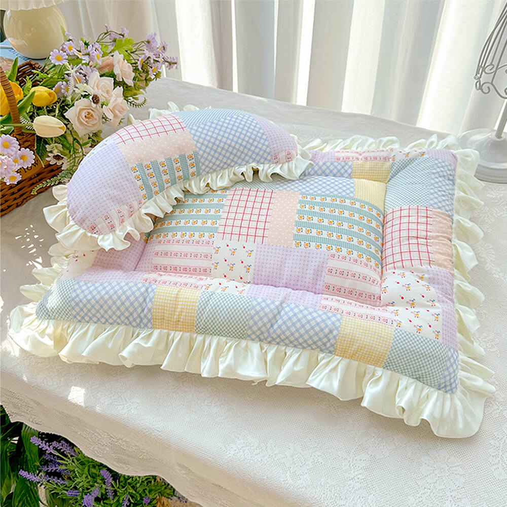 Vintage Floral Patchwork Ruffled Dog & Cat Mat Matching Pillow
