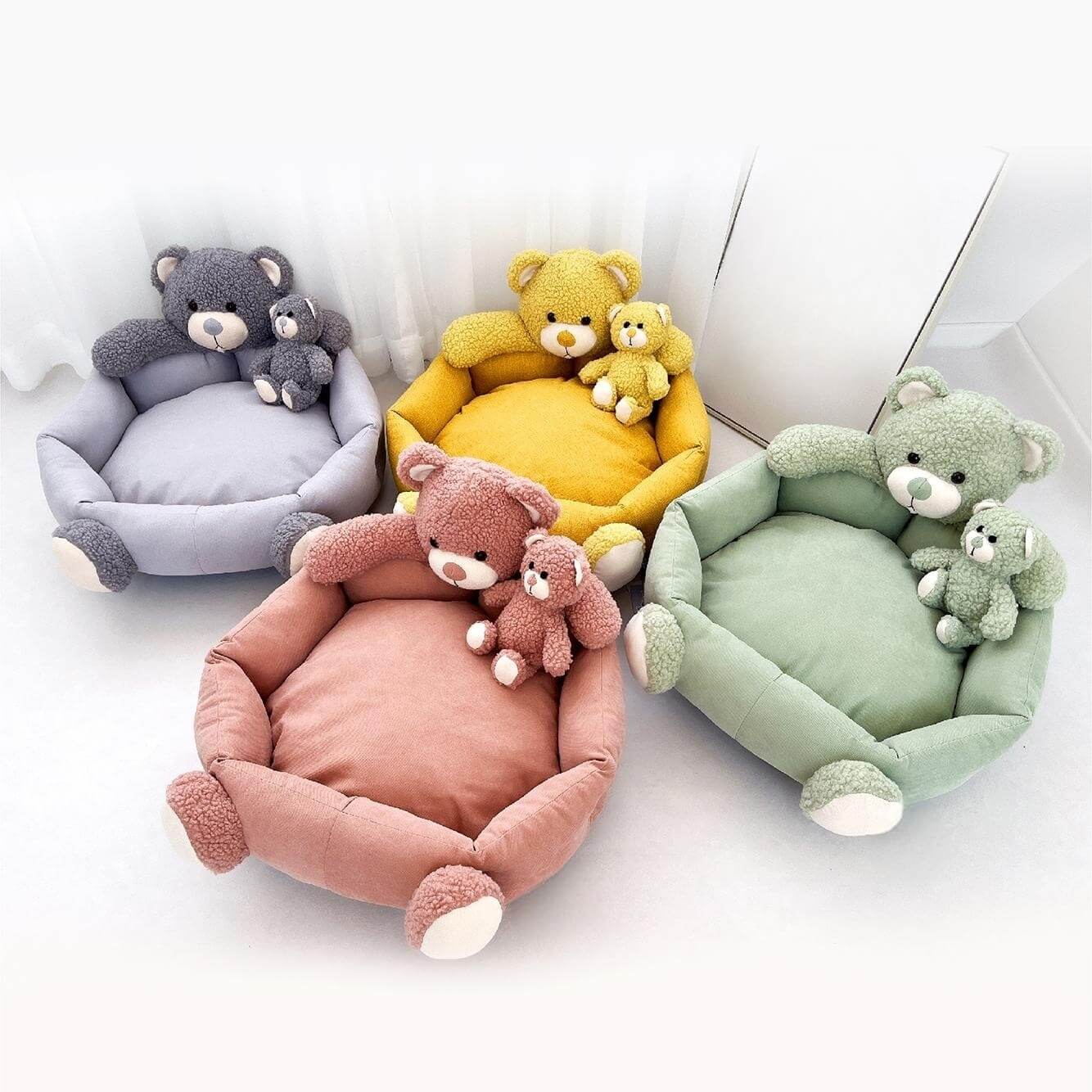 Niedliches Teddybär-Haustierbett mit Bärenspielzeug, Hunde- und Katzenbett